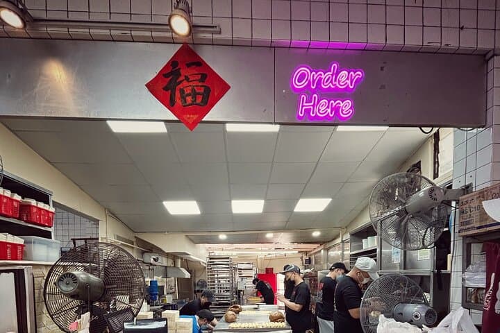 Hidden Balestier Street Food Tour — Eat Like a Local in Singapore photo 5
