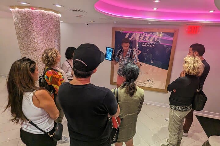 Art Deco & Hidden Gems Walking Tour in Miami Beach: Ocean Drive to Secret Rooftops