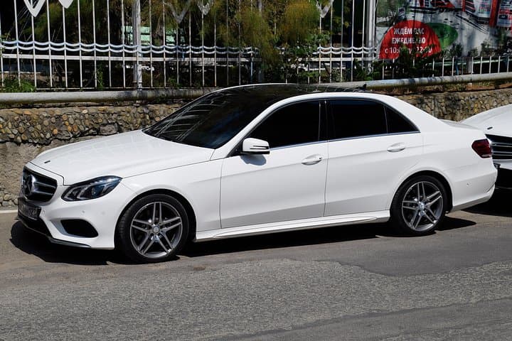 Cape Town Airport Transfers: Private Chauffeur Service & Scenic Route Options photo 4