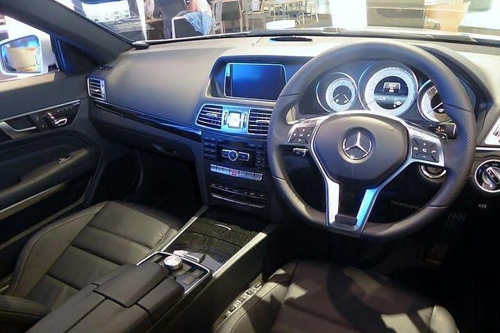 Cape Town Airport Transfers: Private Chauffeur Service & Scenic Route Options photo 5