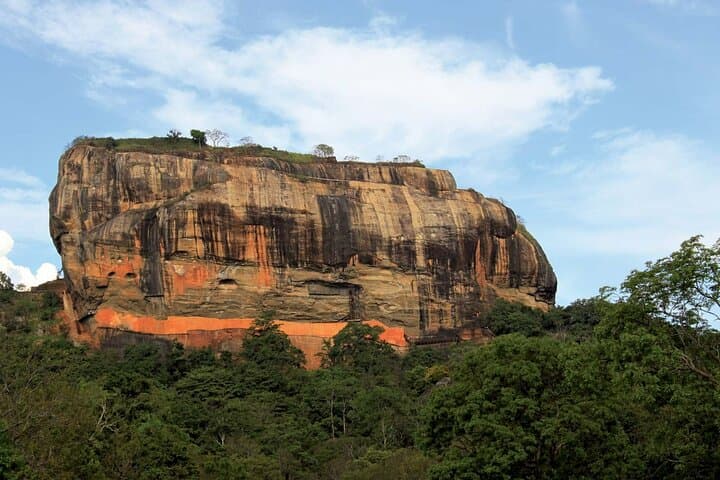 Sigiriya and Dambulla Full-Day Tour from Colombo — Sigiriya Rock Fortress & Dambulla Cave Temple photo 2