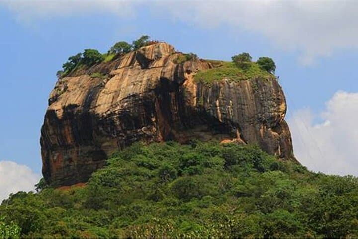 Sigiriya Dambulla Minneriya Jeep Safari — Full-Day Tour from Colombo