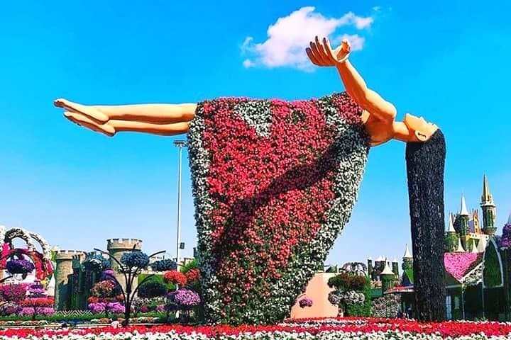Dubai's Miracle Garden & Global Village: Floral Marvels and Global Flavors photo 2