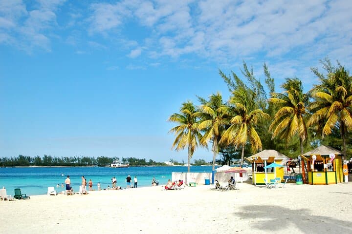 Private Guided Nassau Island Tour: Fort Fincastle, Graycliff & Arawak Cay in 3 Hours photo 6