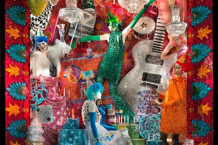 Roll Through NYC’s Holiday Window Displays in a Vintage Car photo 3