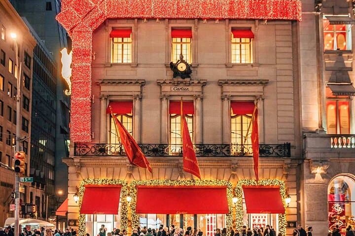 Roll Through NYC’s Holiday Window Displays in a Vintage Car photo 4