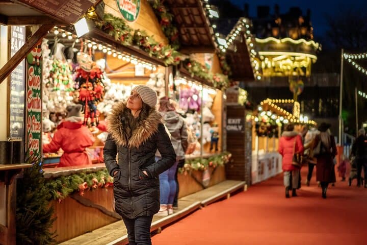Edinburgh Holiday Donut Walking Tour: Festive Tastes on the Royal Mile photo 1