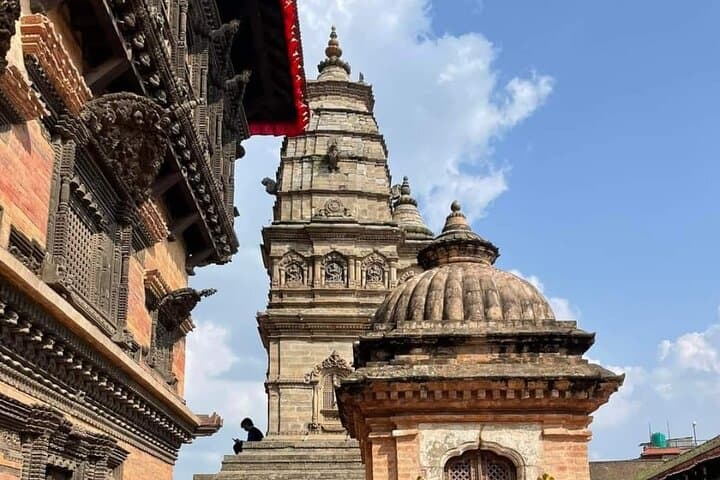 Private Kathmandu Day Tour — Pashupatinath, Swayambhunath, Boudhanath & Durbar Square photo 4