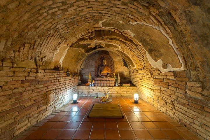 Chiang Mai Hidden Temples Tour — Wat Lok Moli, Umong, Pha Lat & Doi Suthep photo 4