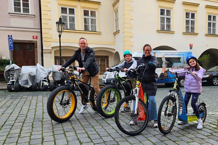Prague Panoramic E-Bike and E-Scooter Tour — 2-Hour City Viewpoints