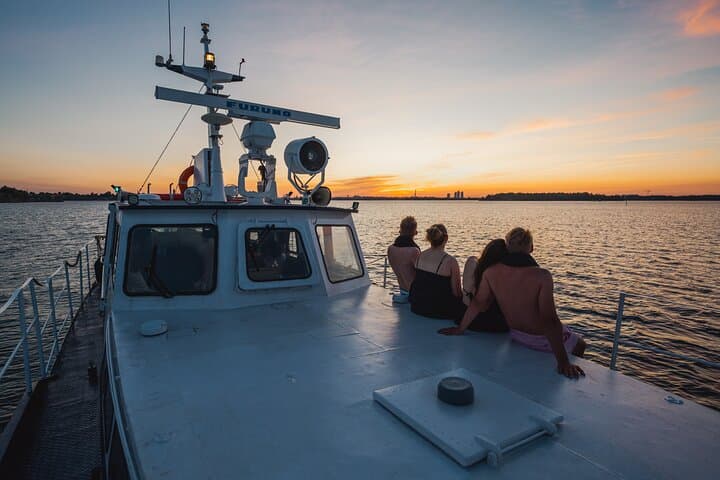 Sweat and Sea: Private 3‑Hour Sauna Cruise on M/Y Fortune in Helsinki photo 3