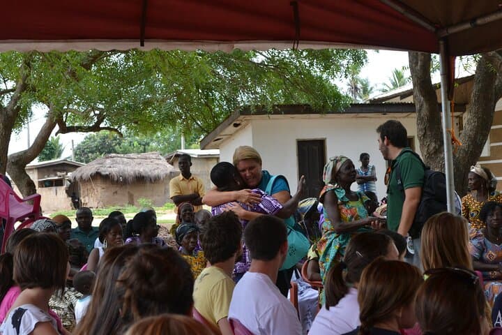 Bead-Making & Naming Ceremony: Day Trip from Accra to the Lower Volta