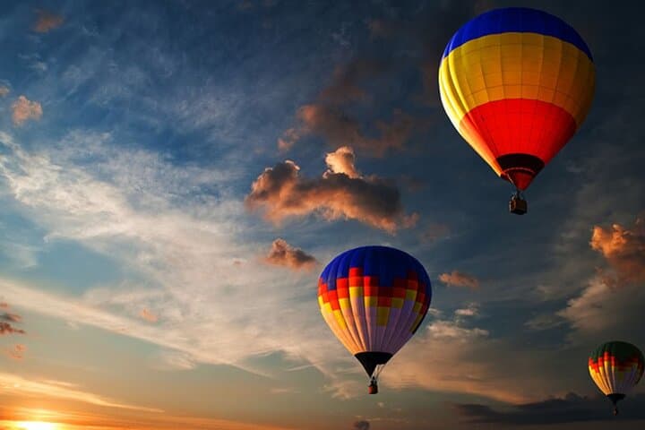 Sunrise Balloon Flight Over Dubai Desert Conservation Reserve photo 2