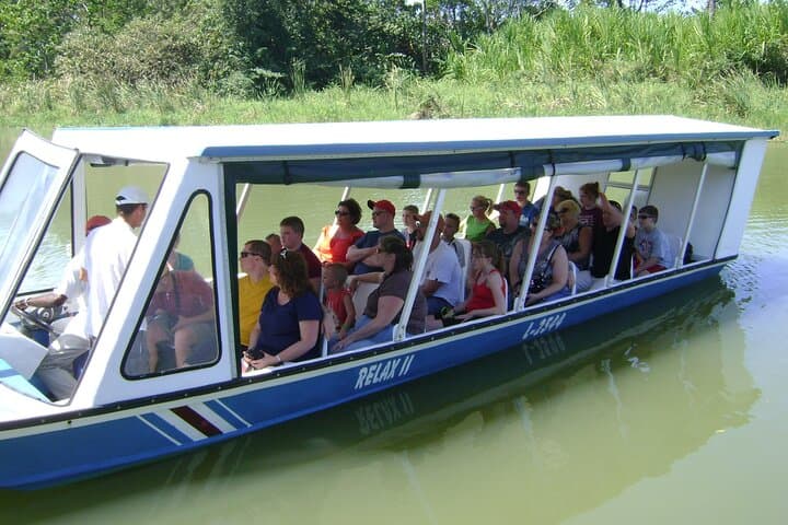 Puerto Limon Combo Tour: Canal Cruise, Plantation Walk & City Viewpoint