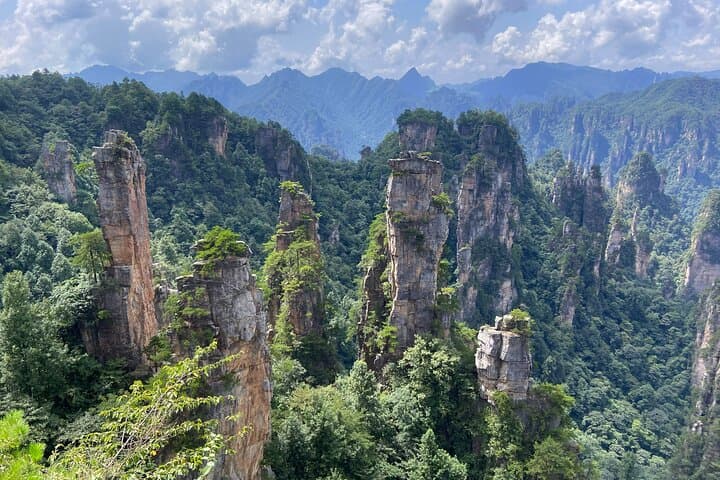 Explore Zhangjiajie: Two-Day Classic Hike to the Avatar Mountains photo 3
