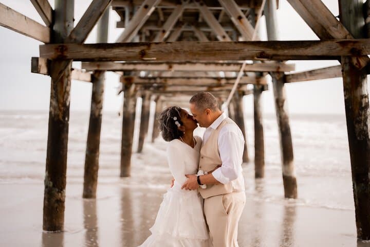 Pensacola Beach Private Professional Photoshoot: Beach Portraits & Local Insights photo 4