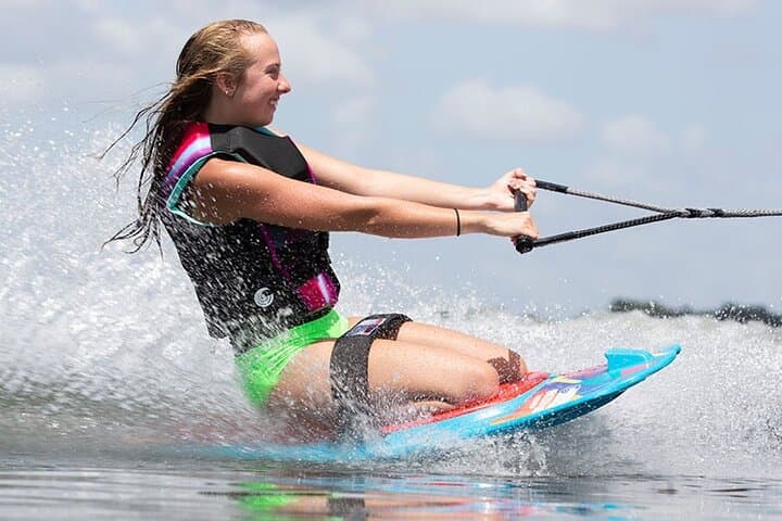 Wakeboarding in Muscat: Al Mouj Marina Sessions for All Levels photo 3