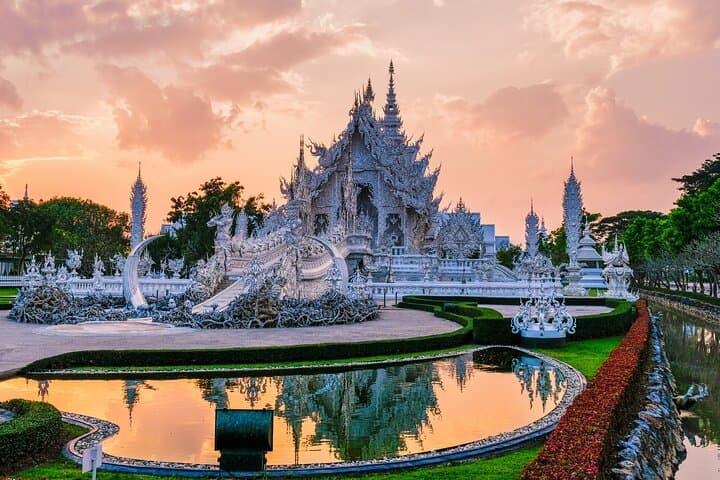 Chiang Rai in a Day: Private Tour to Mae Sai, House of Opium & Chiang Saen