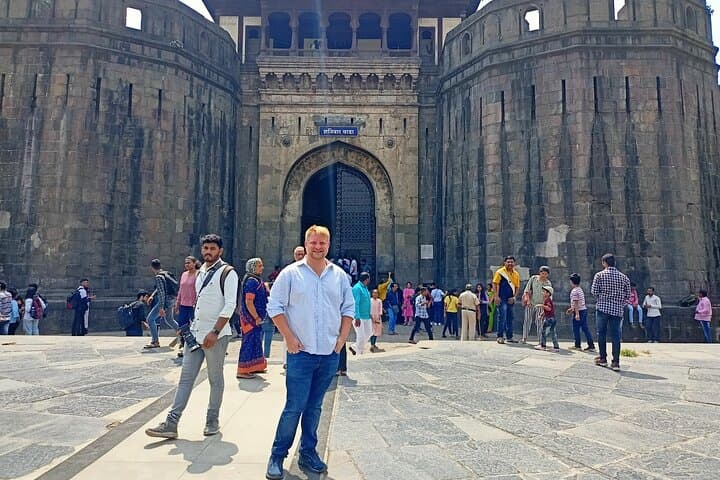 Guided Day Trip from Mumbai to Pune: Shaniwar Wada, Aga Khan Palace & Lohagad photo 4
