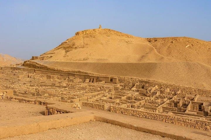 Private Luxor West Bank Tour — Kings' Tombs, Nefertari & Hatshepsut photo 4