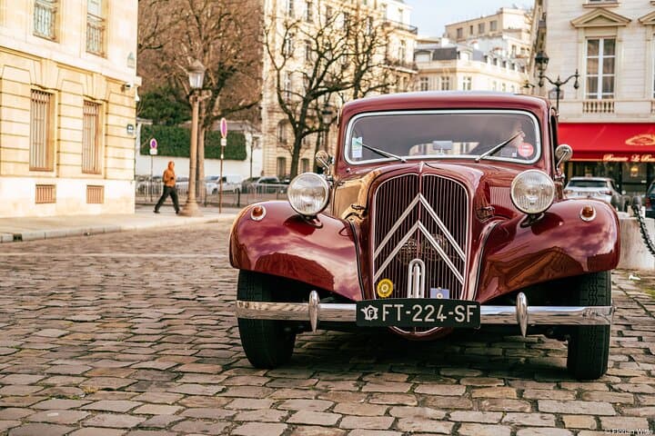 Vintage Citroën Tour of Paris: Traction Avant & DS 21 Drive photo 1