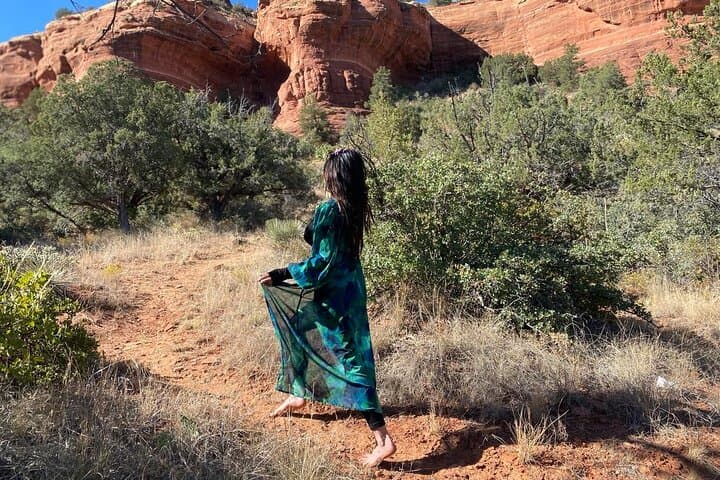 1-Hour Earthing Walk at Sedona's Amitabha Stupa: Guided Grounding & Meditation