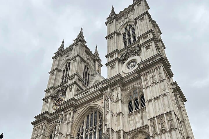 Westminster Abbey Private Tour with Oxford PhD Historian photo 6