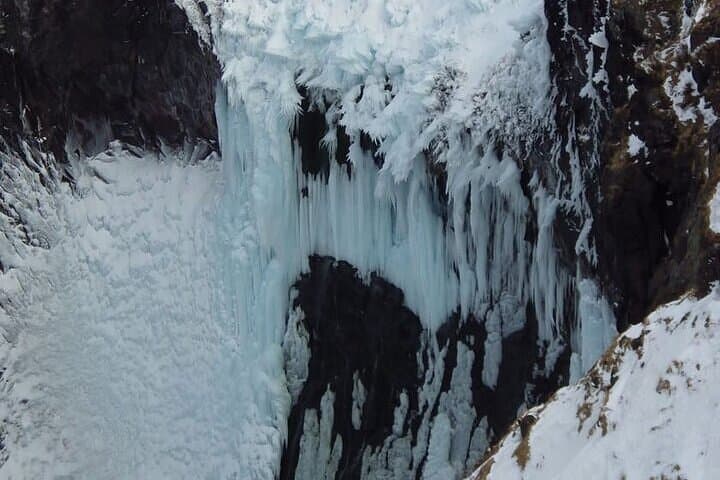 Furepe Falls Snowshoe Hike: Drift Ice, Icicles & Winter Wildlife on Shiretoko