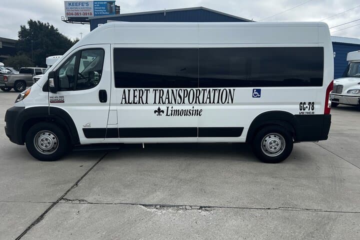 Accessible Private Transfer to New Orleans Airport (MSY)