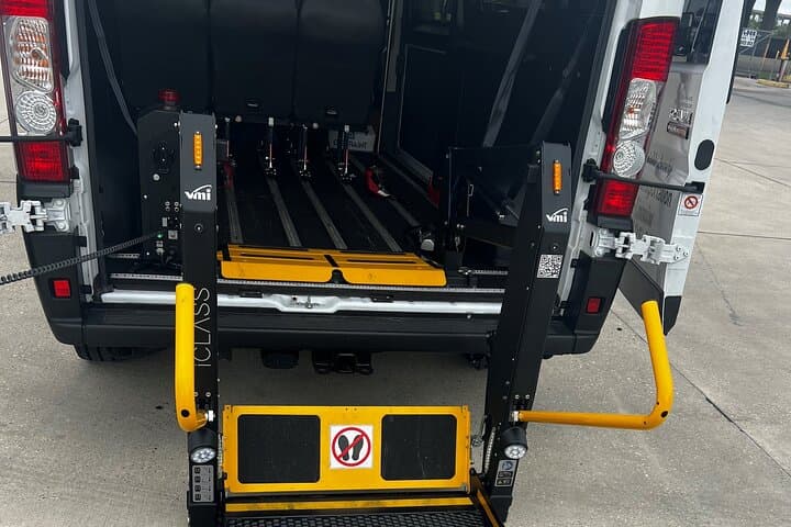 Accessible Private Transfer to New Orleans Airport (MSY) photo 4