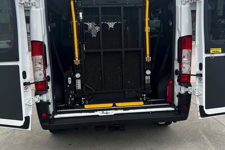 Accessible Private Transfer to New Orleans Airport (MSY) photo 3