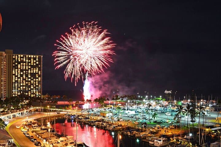 Oahu Friday Night Fireworks Catamaran Cruise — Kewalo Harbor Private Charter
