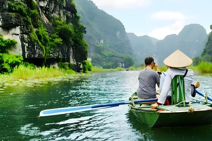 Ninh Binh Day Trip: Hoa Lu, Tam Coc & Mua Cave by Limousine photo 4