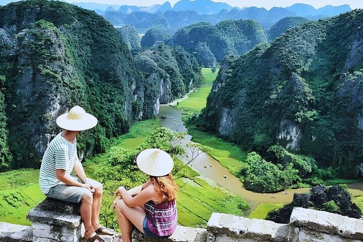 Ninh Binh Day Trip: Hoa Lu, Tam Coc & Mua Cave by Limousine photo 5