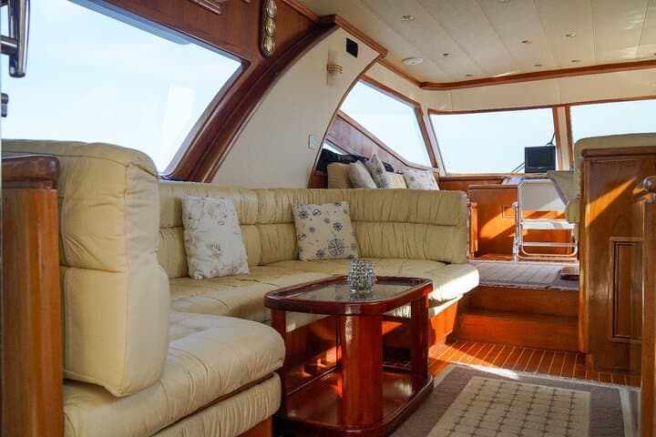 Bosphorus Luxury Yacht Cruise: Private 2-Hour Scenic Charter from Kabataş photo 5