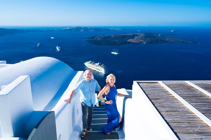 Discover the Hidden Highlights of Santorini in Four Hours photo 4