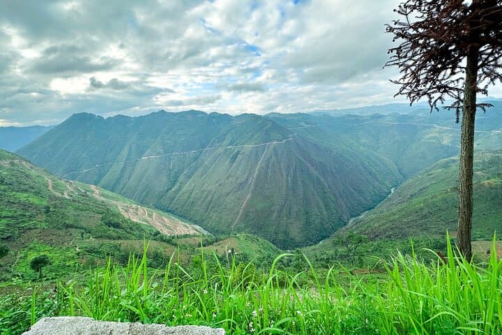 Ha Giang Loop: 3-Day Private Easy Rider Motorbike Tour Through Vietnam’s Karst Frontier photo 3