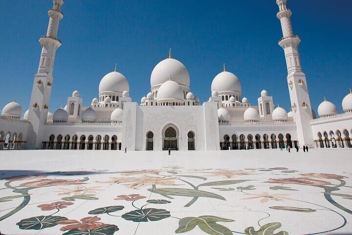 Abu Dhabi 6-Hour Private Layover Tour: Sheikh Zayed, Louvre & Qasr Al Watan Highlights photo 4