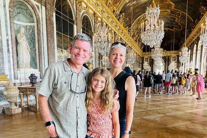 Skip-the-Line Versailles Palace & Gardens Private Tour with Paris Transfers photo 2