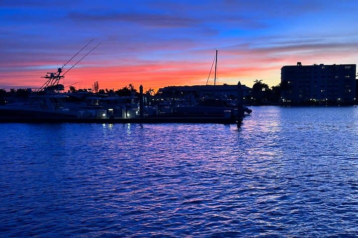 Naples Bay & Port Royal Sunset Cruise: Private Tri-Toon Evening Tour photo 4