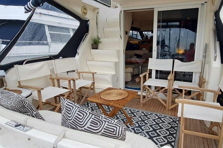 Porto Luxury Yacht Cruise on the Douro River and Estuary Reserve photo 4