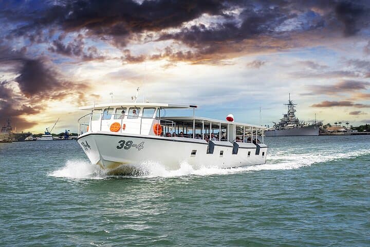Pearl Harbor Arizona Memorial Tour — Waikiki Pickup & Guided Visit photo 2
