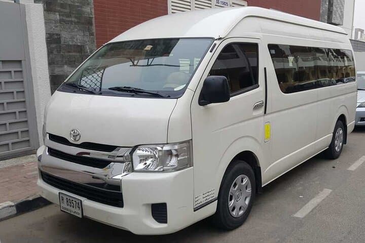 Private Dubai Airport Transfer: SUV & Minibus Arrival and Departure Service photo 5