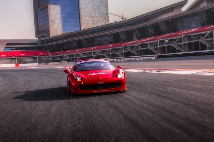 Hot Laps at Dubai Autodrome: Passenger Experience with a Professional Driver photo 3