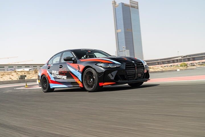Hot Laps at Dubai Autodrome: Passenger Experience with a Professional Driver photo 5