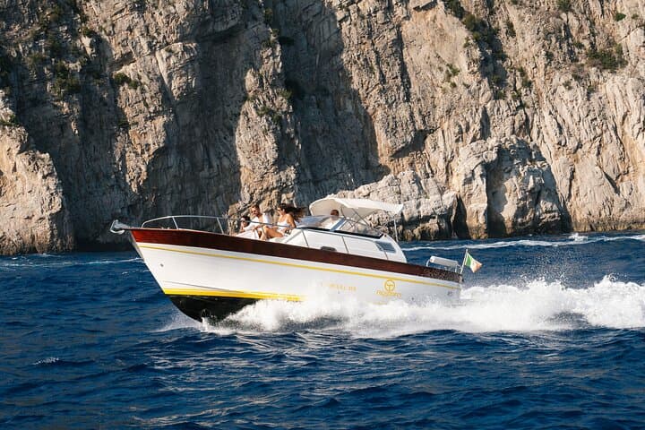 Capri and Positano Private Boat Tour from Sorrento — Comfort 28ft Day Cruise photo 3