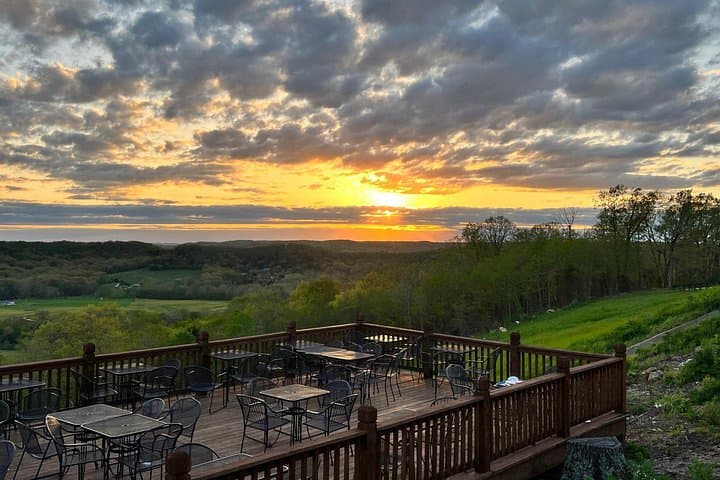 Private Day Trip to Missouri Wine Country: Augusta Wineries & Katy Trail Tastings photo 1