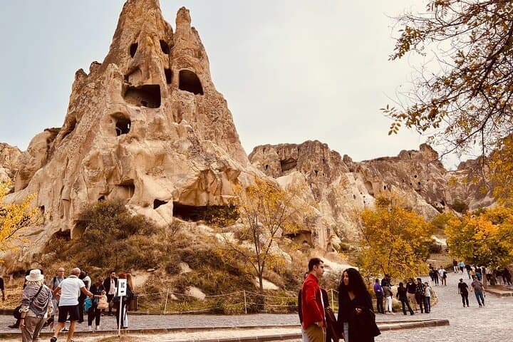 Cappadocia Red Tour: Göreme, Uçhisar & Avanos in a Day