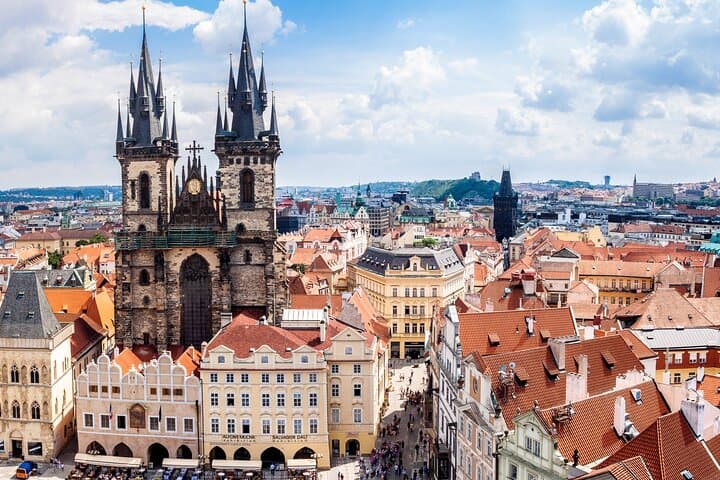 Inside Prague Castle: St. Vitus Cathedral, Golden Lane & Royal Palace Private Tour photo 1