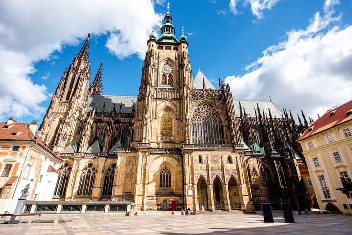 Inside Prague Castle: St. Vitus Cathedral, Golden Lane & Royal Palace Private Tour photo 3